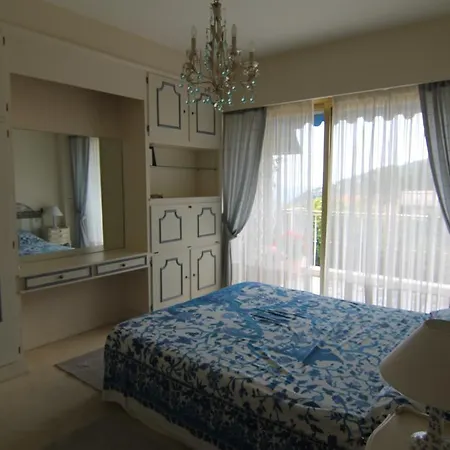 Апартаменты La Reale